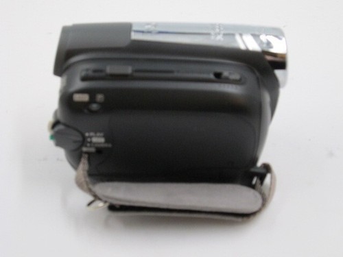 Canon ZR930 Digital Mini DV Camcorder AS-IS for parts/repair - Picture 4 of 7