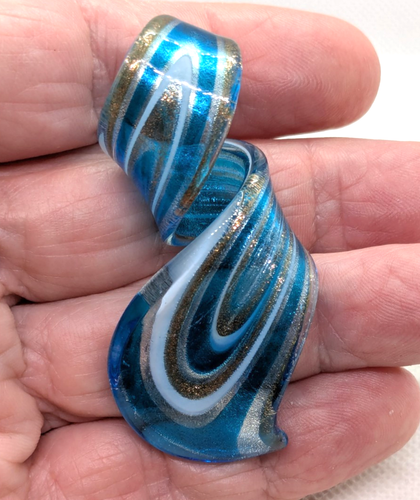 Handgefertigter geformter 3D Kunst Anhänger geformtes Glas handwerklicher Schmuck Fundstücke limitiert - Bild 2 von 14