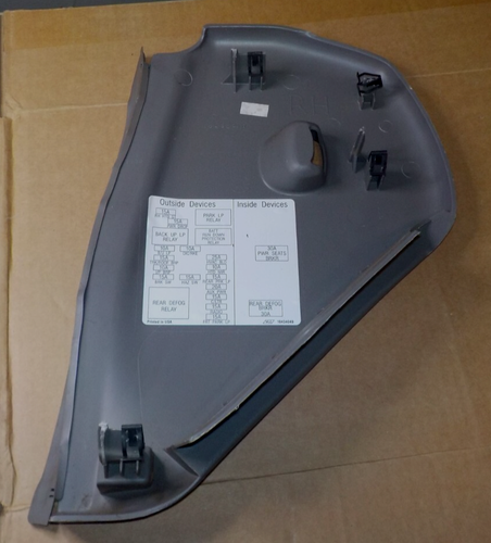 2000 Chevy Impala Passenger Front Right Fuse Panel Cover 10432217 - Picture 3 of 5