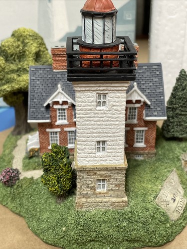 Rare Harbour Lights HL221 Dunkirk New York Lighthouse 1998 W/COA & OB 2177/10000 - Picture 8 of 24