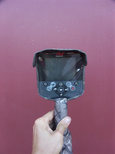 Dust dirt rain up-cover with sunvisor for Minelab CTX 3030 metal detector - Picture 3 of 4