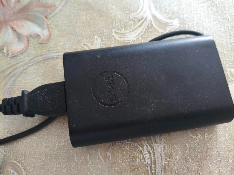 Dell latitude 5400 i7 8665u 24gb RAM 512gb Nvme - Immagine 4 di 4