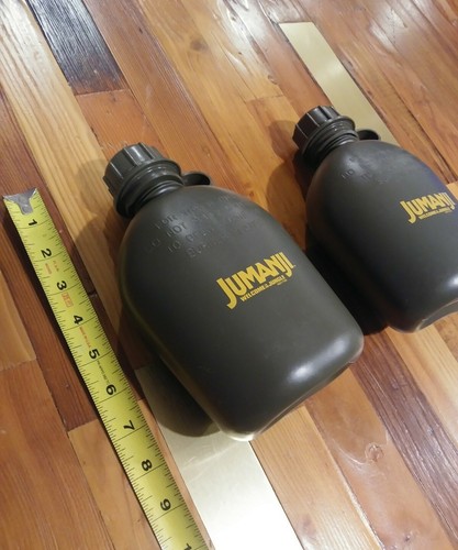 Rare Jumanji 2017 Movie Memorabilia Canteen From The World Premiere - Foto 5 di 5
