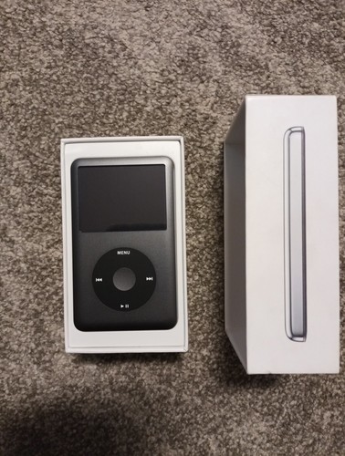 apple ipod classic 160gb grey boxed in excellent condition newest generation - Picture 2 of 3