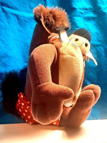 TAZ Plush Warner Bros. Looney Tunes Valentine's Day Heart Eyes & Heart Boxers - Picture 7 of 12