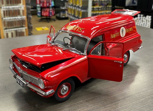 37985 HOLDEN EH PANEL VAN ARNOTTS TASTES OF AUSTRALIA #1 1:18 SCALE MODEL CAR - Picture 4 of 10