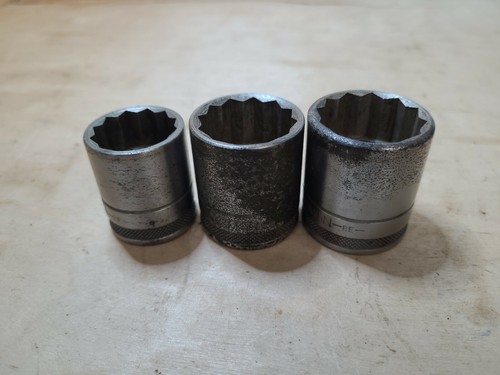 Craftsman BE 1/2 Inch T-handle Breaker Bar And Sockets - Picture 4 of 10