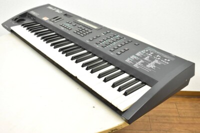 Yamaha V50 Synthesizer 61-Key Keyboard | eBay