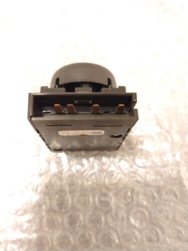 OEM GM SEAT SWITCH 84445926 - Picture 3 of 4