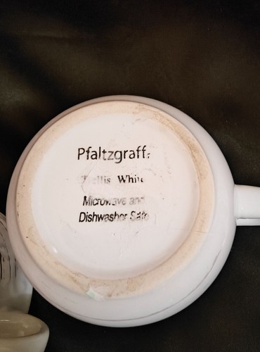 Pfaltzgraff Ellis White Stoneware Mug Set Of 2 Microwave & Dishwasher Safe Rusti - Picture 2 of 3