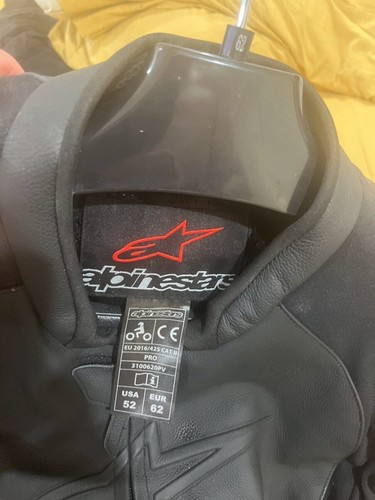 Alpinestars GP Plus R V3 Airflow Leather 52 us (no reserve) - Picture 2 of 3