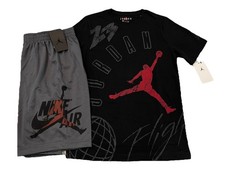 NWT NIKE AIR JORDAN BOY  S 2 PC SET BLACK SHORT SLEEVE GRAY MESH SHORTS L 12-13 