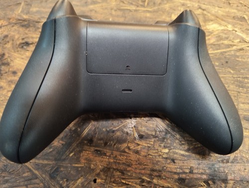 Microsoft  Xbox One X S Controller - Black - New Open Box - Picture 2 of 7