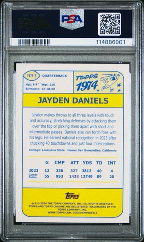 Topps 2024 cromo #74TF2 JAYDEN DANIELS novato RC 1974 gema retro como nuevo PSA 10 - Imagen 2 de 3