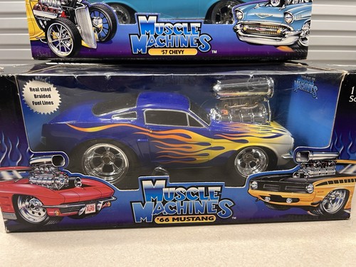 Lot Of 2 - 1957 Chevrolet Bel Air & 1966 Mustang- 1:18 by Muscle Machines - Picture 2 of 12