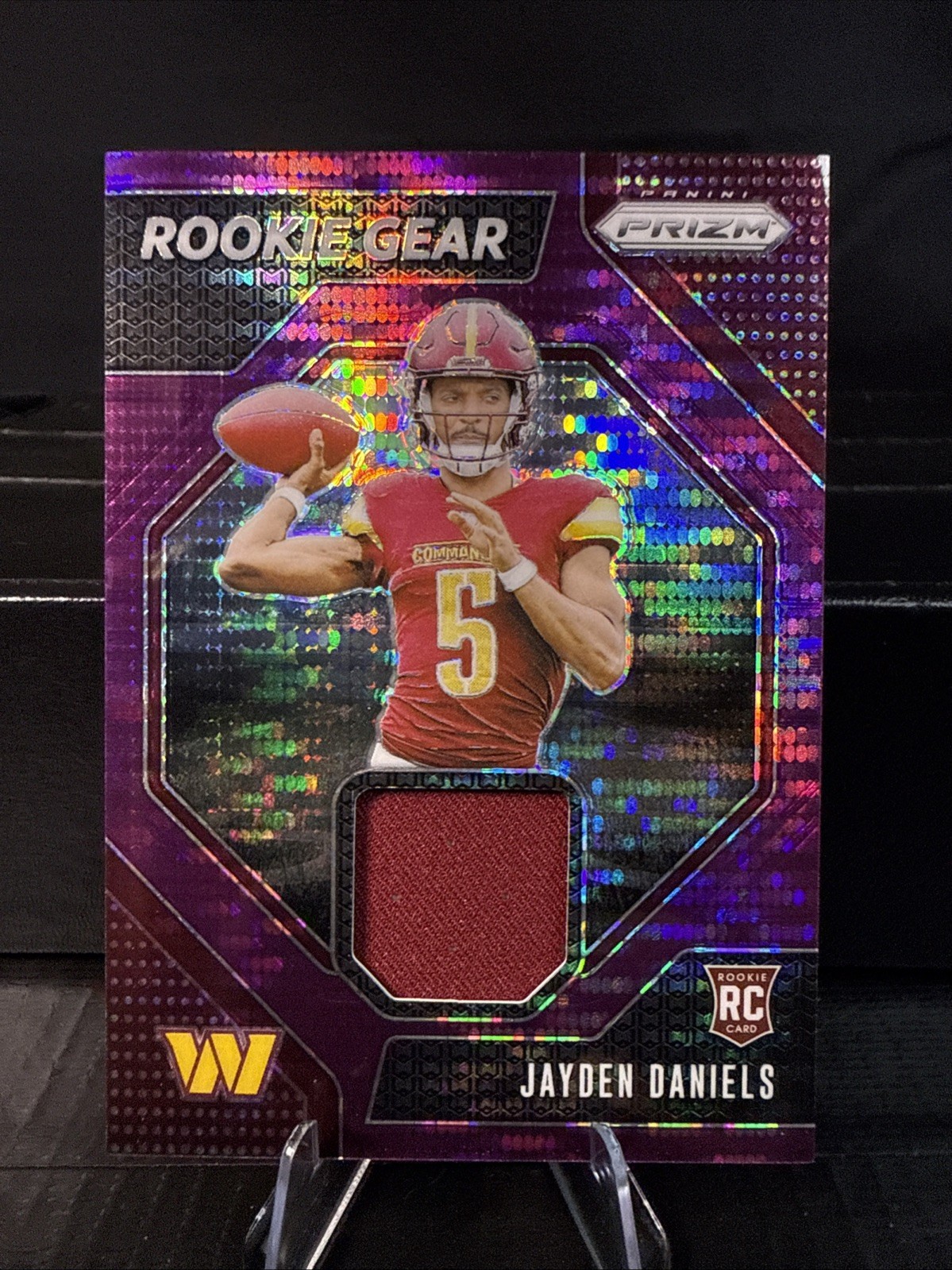 2024 Panini Prizm - Rookie Gear Jayden Daniels #RG-JDS Purple Pulsar Prizm (RC)