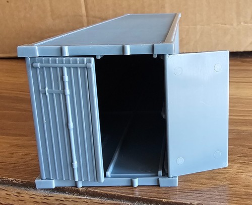 Inter Modell Container (zusammengebaut) (Reaper Miniatures) - Bild 2 von 4
