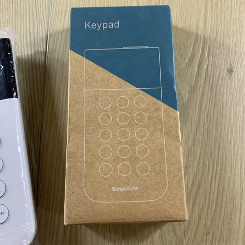 SIMPLISAFE KP3-W Keypad White Wireless Touch-to-Wake GEN 3 NEW - Picture 3 of 7