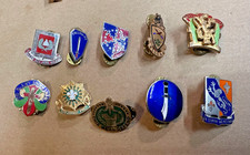 Lot de 10 épingles à bimier militaire WWII et autres insignes à l'unité dos vintage #2