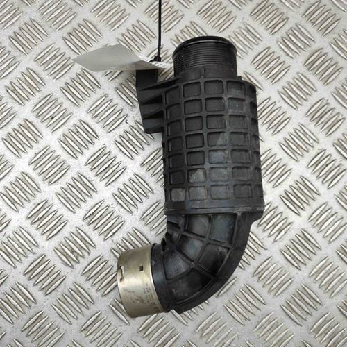 BMW X1 F48 Air Intake Tube 8577233 2.0 Diesel 110kW 2017 32597454 - Picture 5 of 6