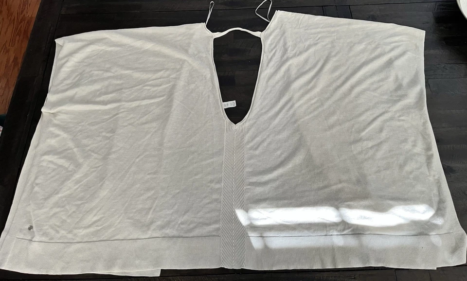 Poncho deportivo envolvente Lululemon Free to Coast talla única crema Foto 4 de 4