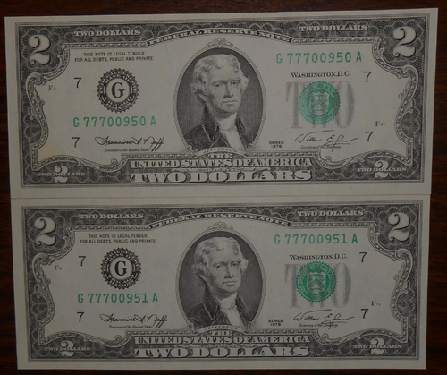 1976 - $2 FEDERAL RESERVE NOTES (CHICAGO) $2 - BICENTENNIAL - CONS. NUMBER UNC - Picture 2 of 7