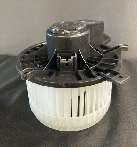 HVAC Blower Motor w/Fan, fits 2017 Jeep Cherokee - Picture 1 of 10