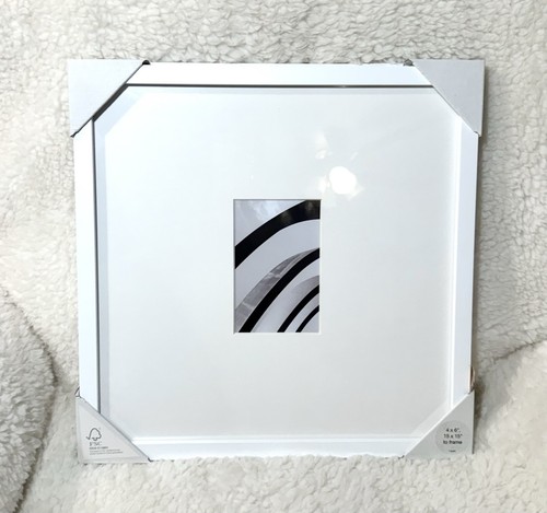 Threshold 15x15 Square Picture Frame Matted to 4x6 Photo White NEW - Picture 5 of 6