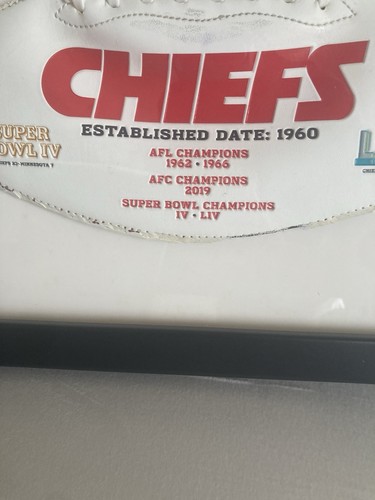 Framed TYREEK HILL SIGNED CHIEFS Rawlings football Skin JSA AUTH RARE SB 54 Auto - Picture 8 of 13