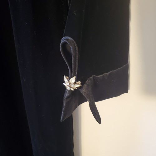 Vestido VIRGO Negro Terciopelo Para Mujer Talla 14 Elastizado Media Pantorrilla Satén Puños Cuello Bruja - Imagen 7 de 17
