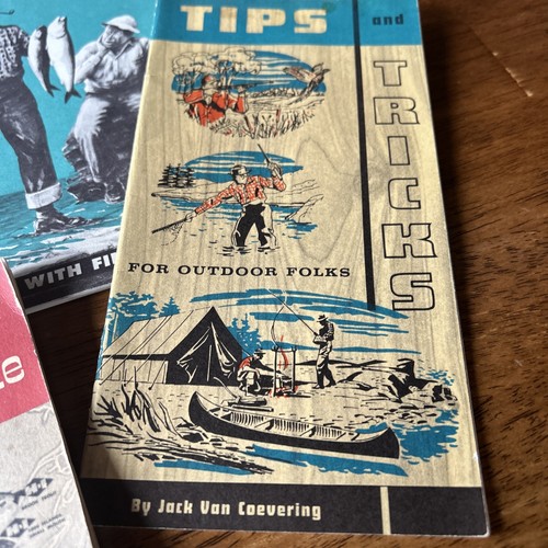 4 VINTAGE PAPERBACK FISHING BOOKS - Picture 3 of 5