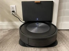 iRobot Roomba j7+ RVE-Y1 With Clean Base Robotic Vacuum Cleaner