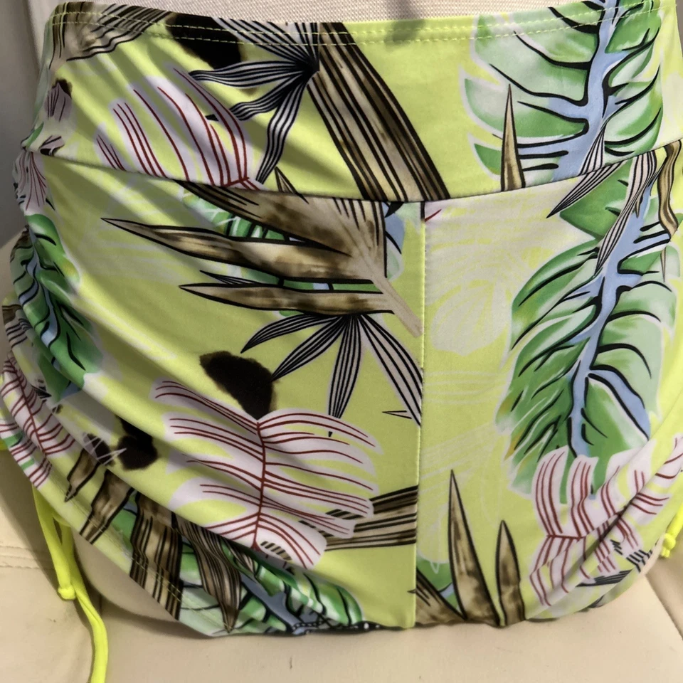 Traje de baño de dos piezas verde lima para mujer talla XL Foto 2 de 4