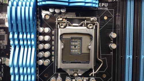 ASUS P8Z68-V LGA1155 SCHEDA MADRE (MBC52) - Foto 3 di 4