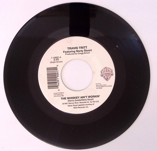 TRAVIS TRITT FT MARTY STUART THE WHISKEY AIN'T WORKIN'/BIBLE BELT VINYL 45 67-74 - Picture 3 of 3