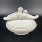 Vtg Westmoreland Milk Glass Kissing Love Birds Doves Candy Nut Dish Romantic