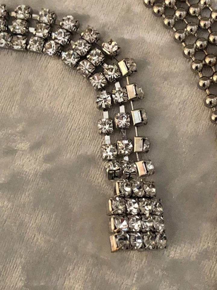 CINTURÓN DE MODA MIXTO CON HEBILLA CRISTAL ESTRÁS Y CADENA Foto 3 de 4