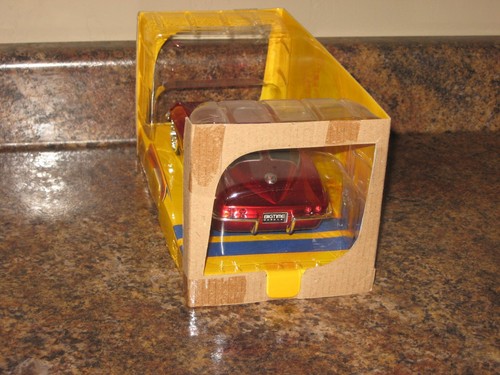 Jada 1:24 Big Time Muscle 1963 Chevrolet Corvette '63 Chevy Red Opening Hood - Picture 3 of 4