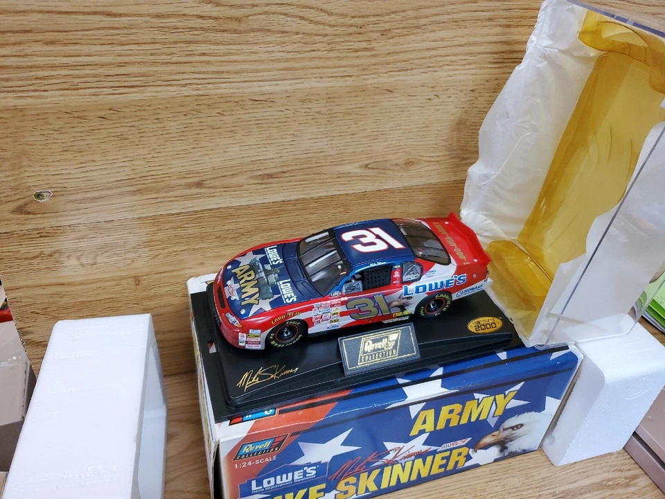 Revell 2000 Lowe’s Army 1:24 Monte Carlo Mike Skinner #31 Die-Cast 1 de 3120-NUEVO EN CAJA Foto 3 de 3