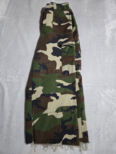 Almost Famous Kids Size Medium Camo Baggy Pants Camoflauge Design Cargo Pants - Picture 9 of 9
