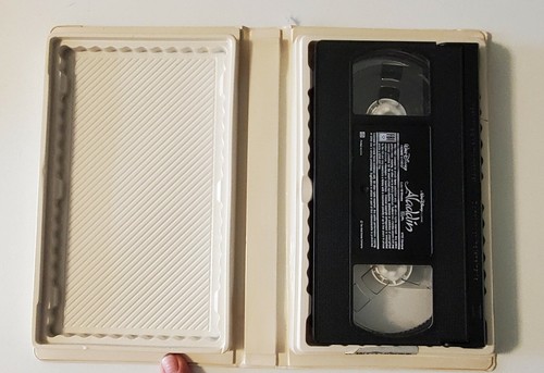 Aladdin  VHS  Disney Black Diamond GREAT condition - Bild 5 von 6