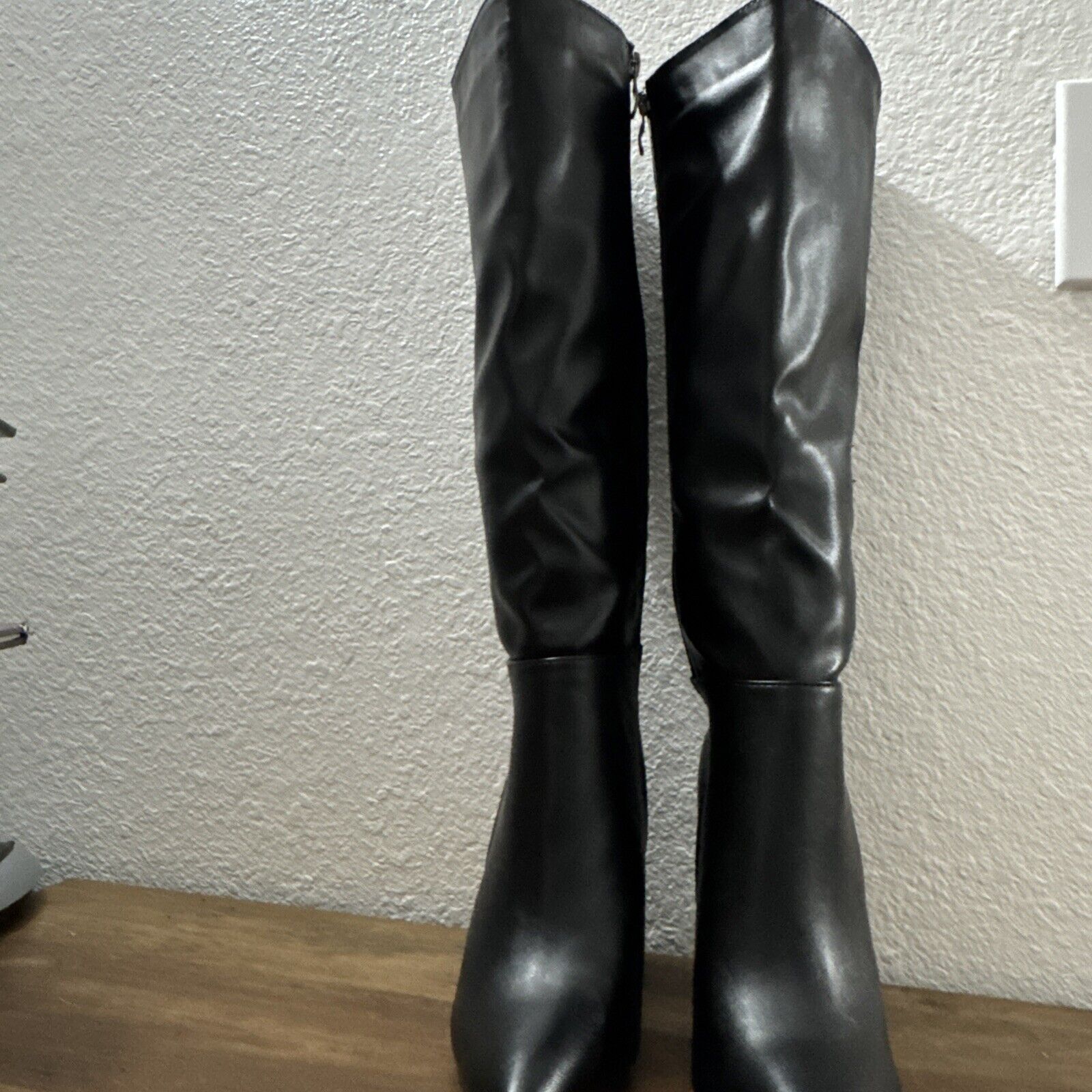 Foto 3 di 8