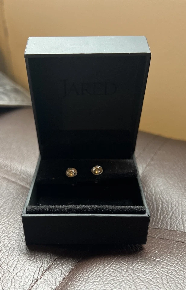 Diamond Stud Earrings - Image 2 of 3