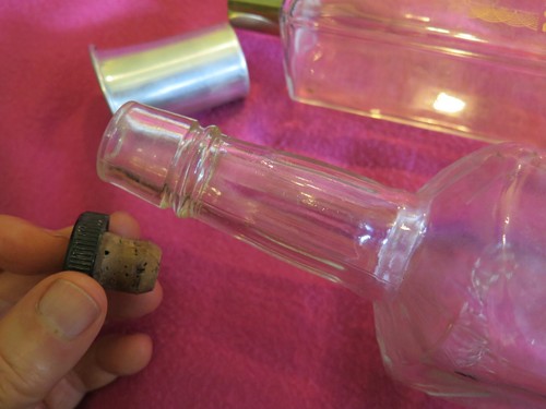 Vintage usa 1955 EZRA BROOKS + Bourbon 2 glass bottles TRAV-L-BAR Wear-Ever - Picture 15 of 19