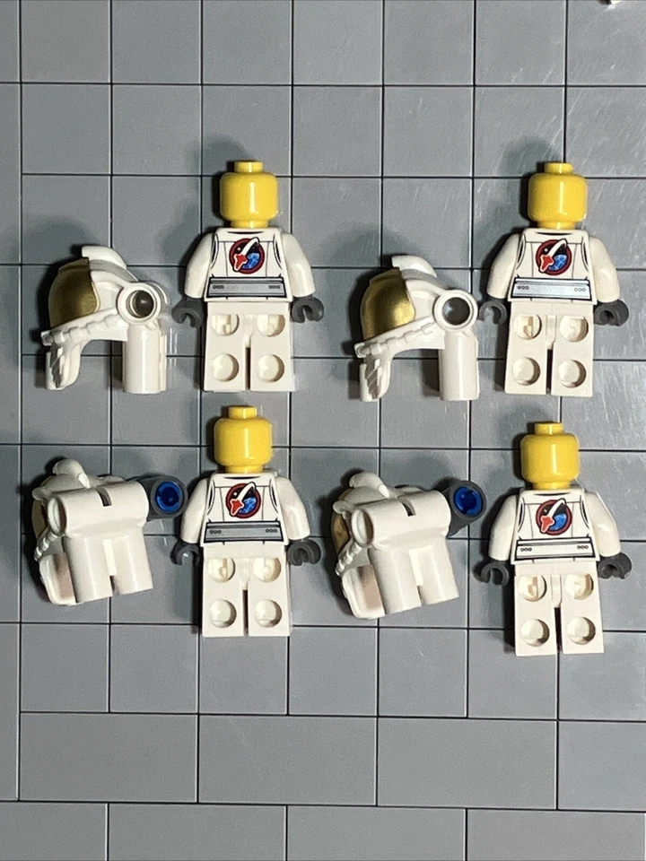 Lego Utility Shuttle Astronaut Minifigure City 60080 C5 22 - Image 2 of 2