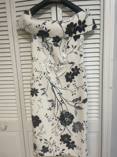 Calvin Klein Dress Womens Sz 4 Dress 35” Length - Picture 2 of 10