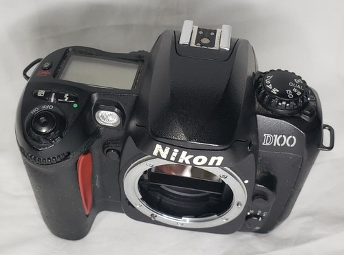 Nikon D100 DSLR Body Not Working or For Parts - Picture 2 of 3