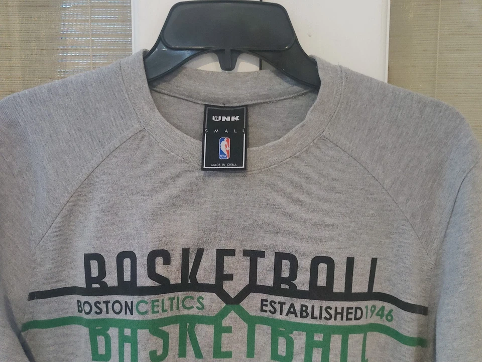 Pre-owned NBA UNK Boston Celtics Crewneck Sweatshirt w/Pockets -Gray -Size Small - Image 3 of 4