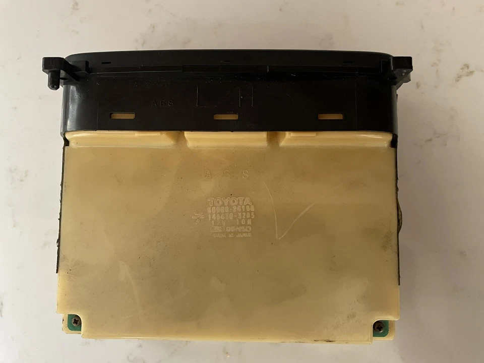 Módulo de interruptor de control de clima OEM LEXUS SC300 SC400 1992-1998 Foto 3 de 4