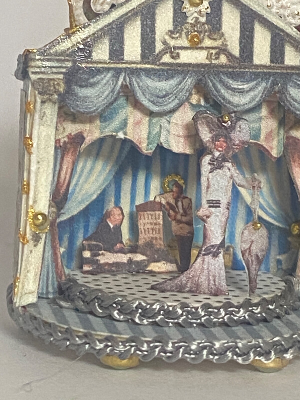 Picture 10 of 21